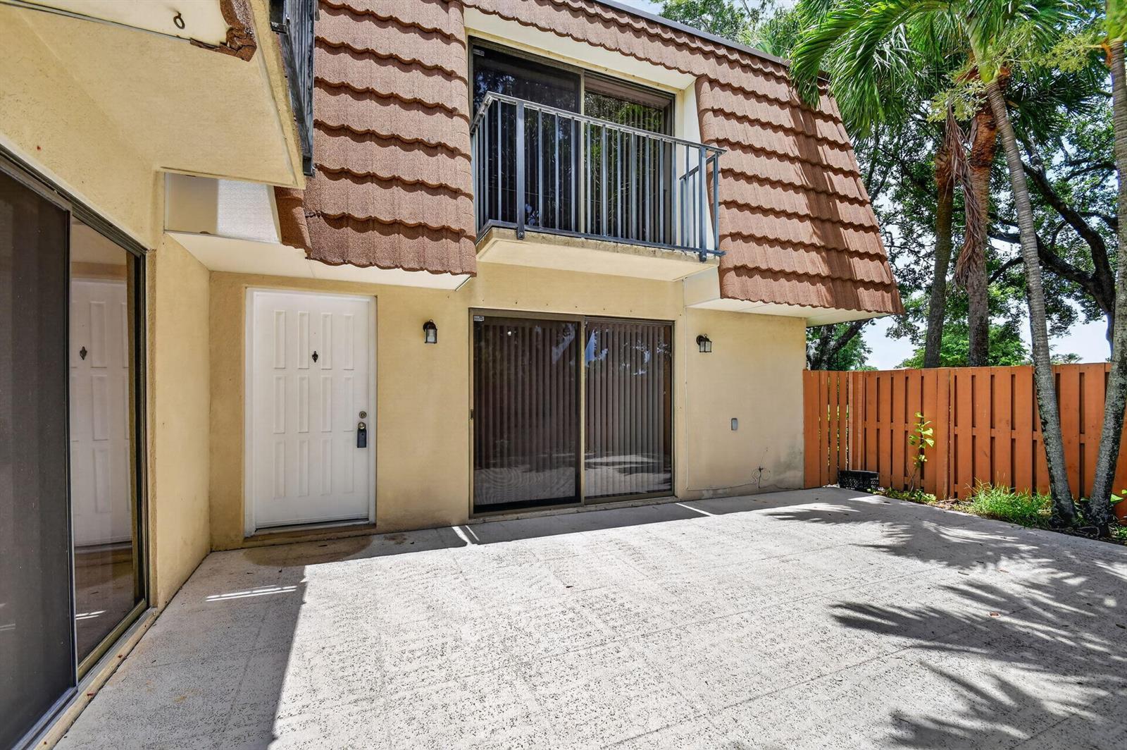 135 Heritage Way, West Palm Beach FL 33407 photo 4