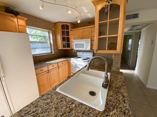183 Andover H, West Palm Beach FL 33417 photo 2