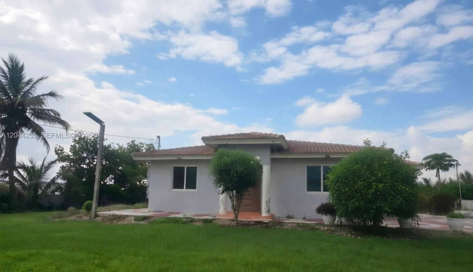 19550 SW 162nd Ave, Miami FL 33187