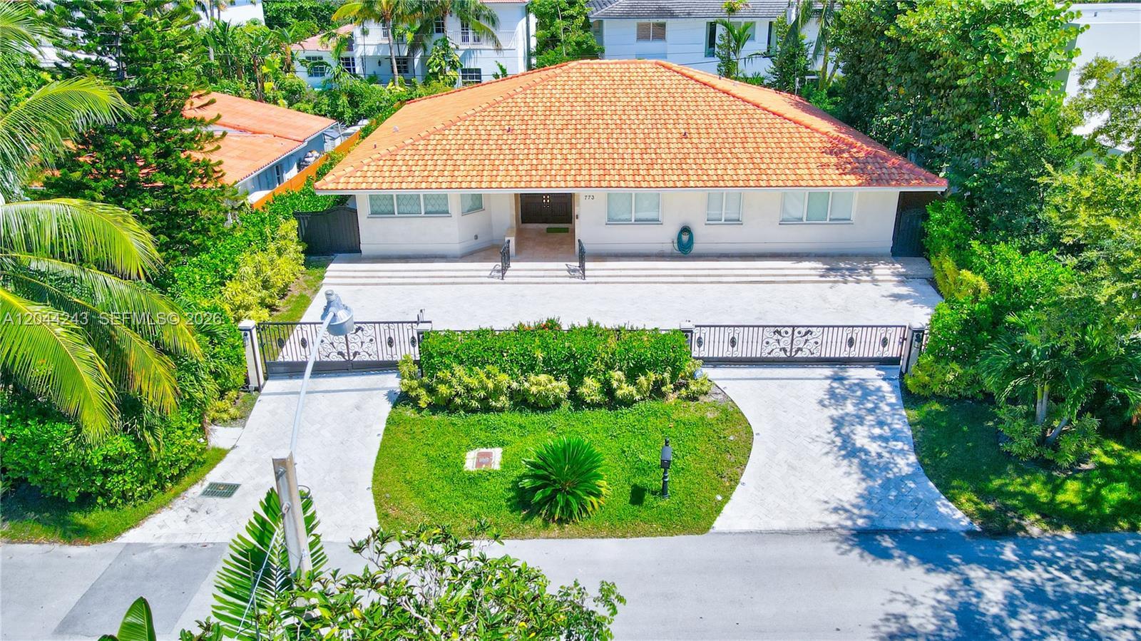 773 Woodcrest Rd, Key Biscayne FL 33149 photo 2
