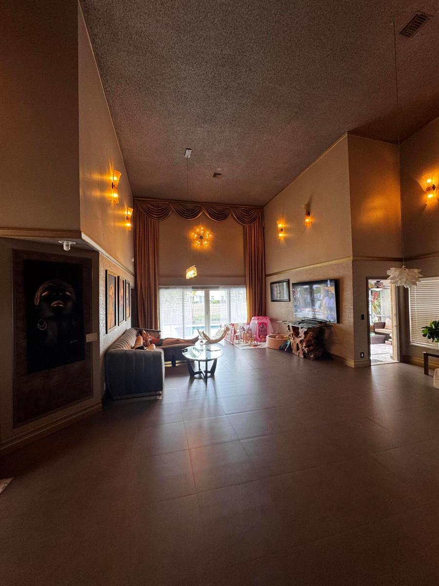 10302 Buena Ventura Drive, Boca Raton FL 33498 photo 2