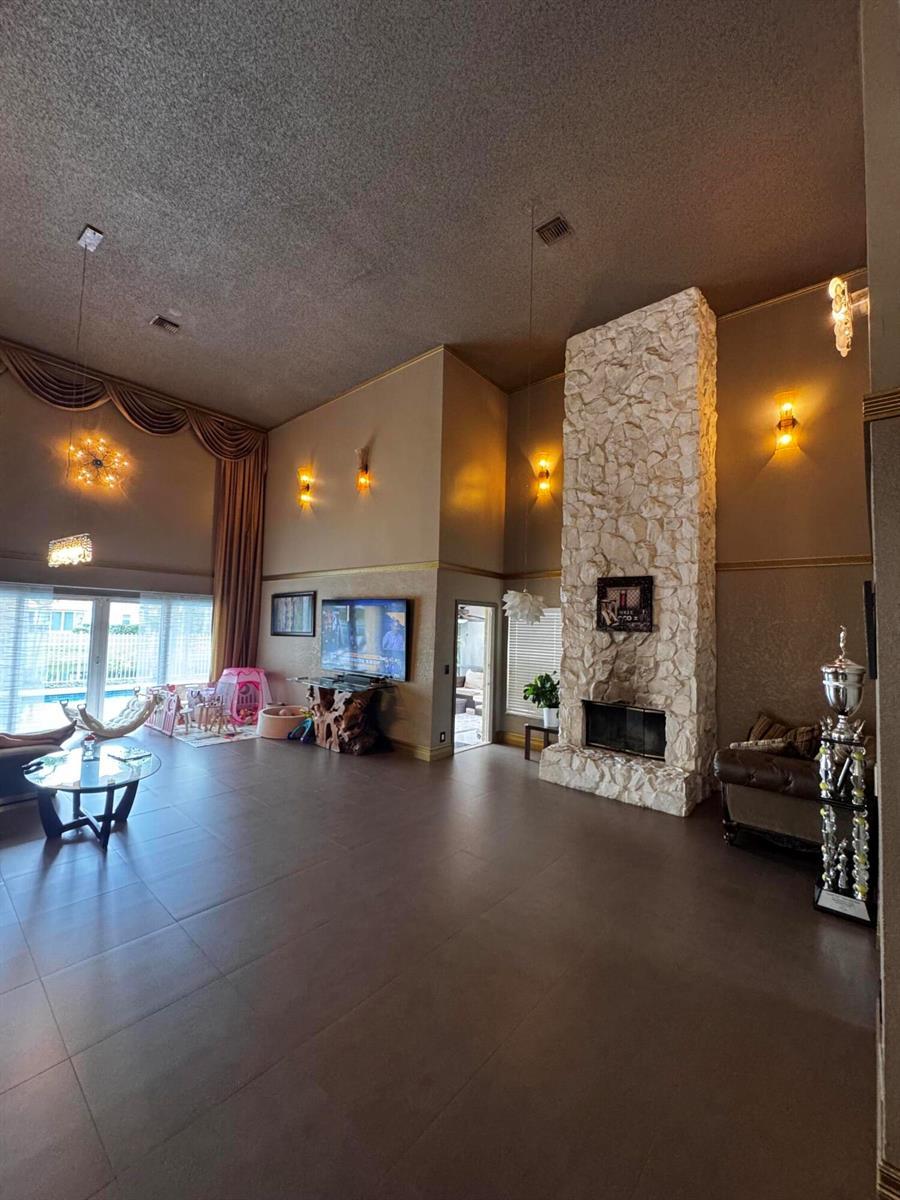 10302 Buena Ventura Drive, Boca Raton FL 33498 photo 3