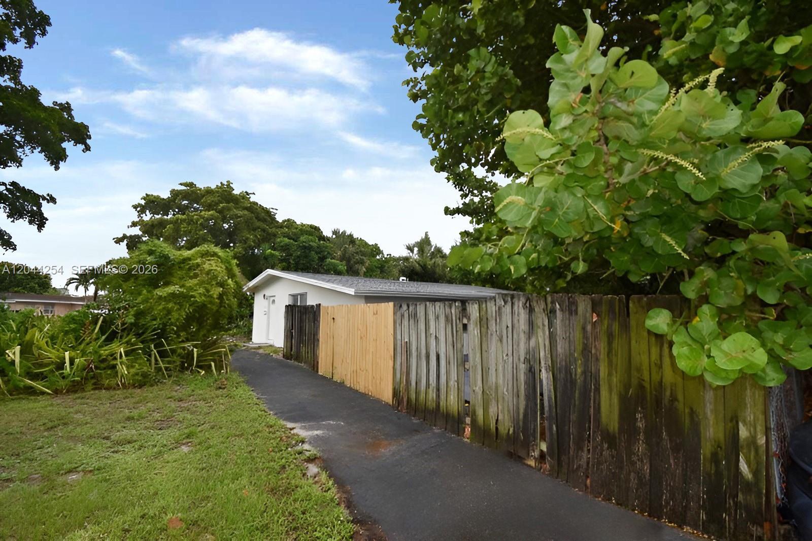 2800 Davie Blvd, Fort Lauderdale FL 33312 photo 3