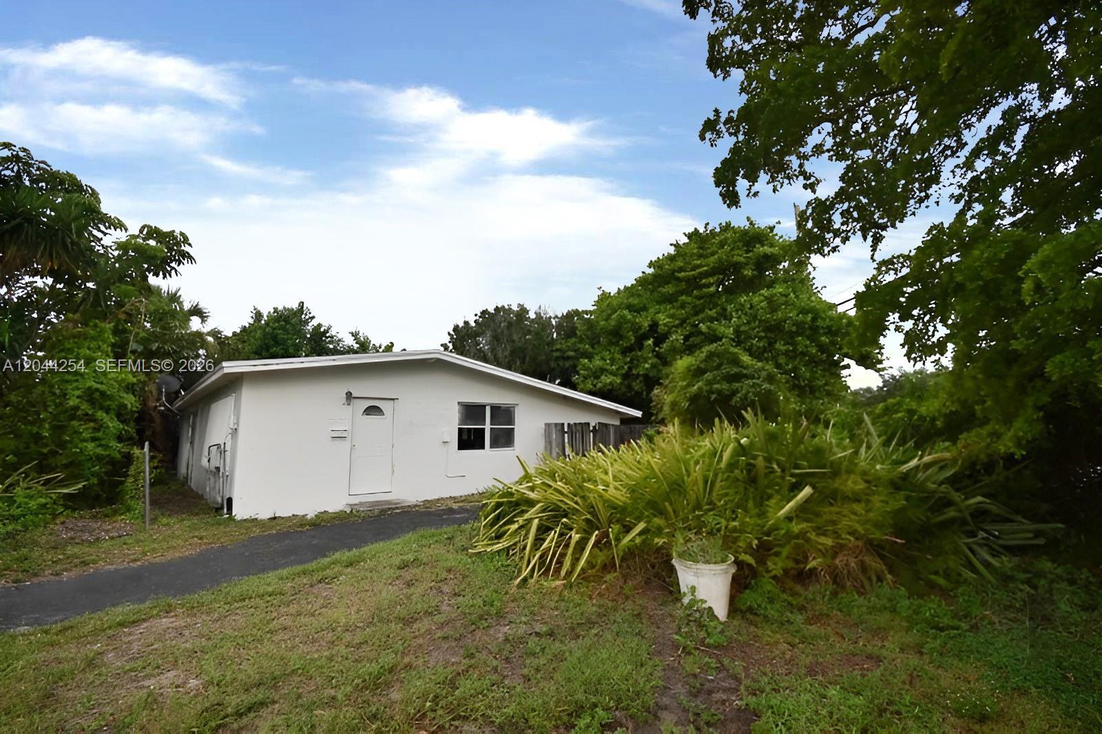 2800 Davie Blvd, Fort Lauderdale FL 33312