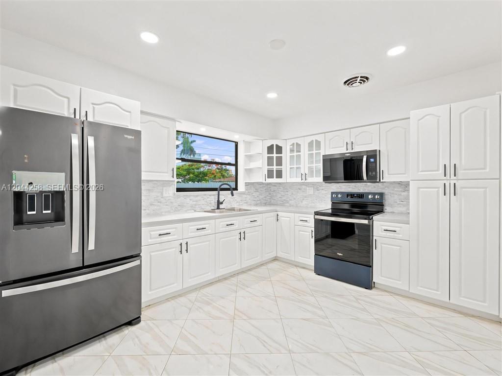3246 Buchanan St, Hollywood FL 33021 photo 5
