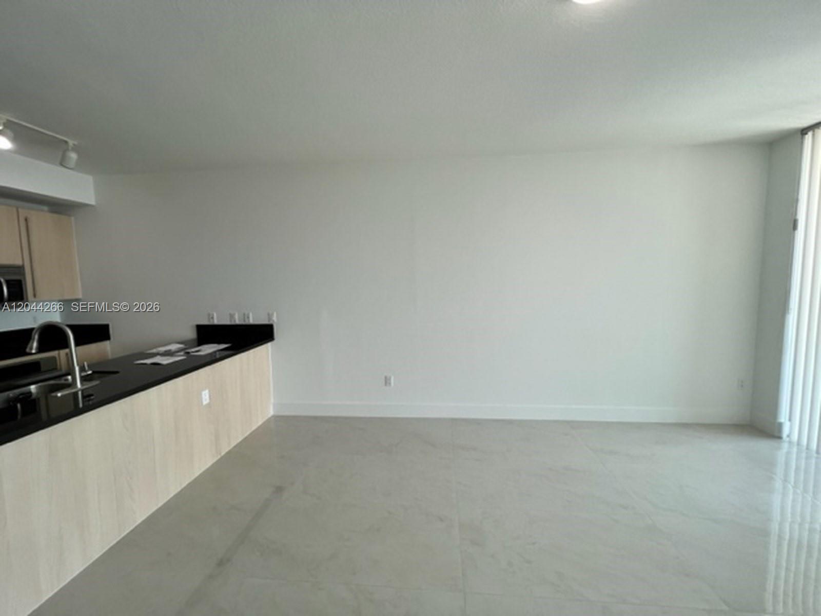79 SW 12th St, Miami FL 33130 photo 5