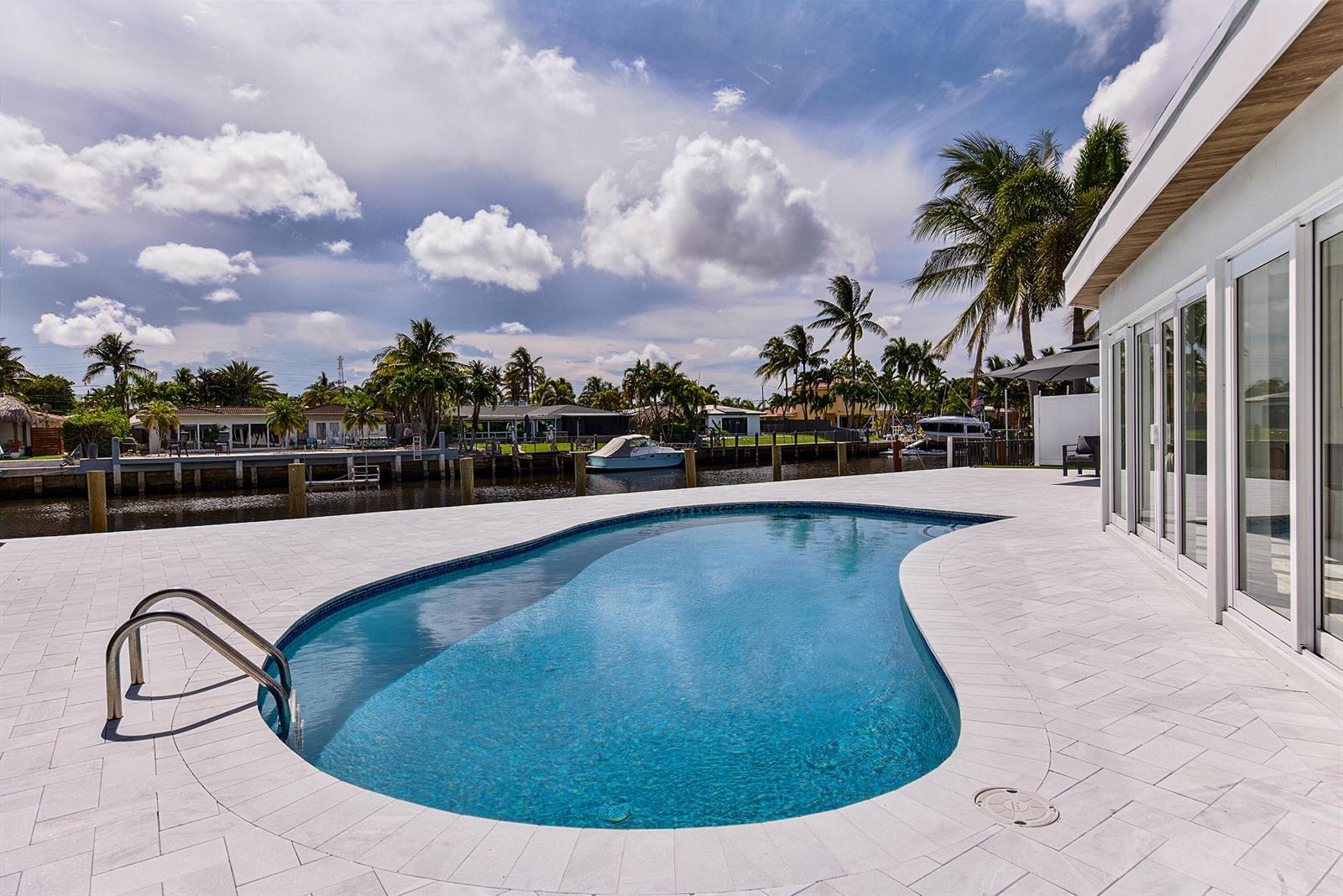 411 SE 2nd Avenue, Pompano Beach FL 33060 photo 5