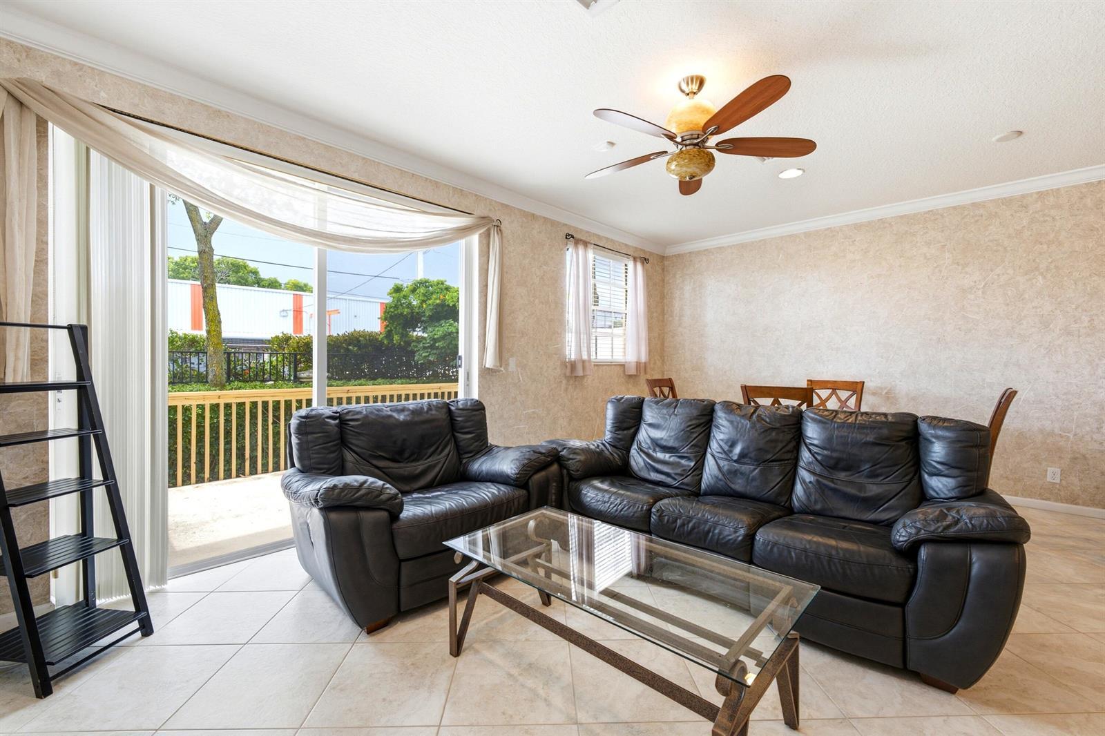 556 Marbella Circle, North Palm Beach FL 33403 photo 4