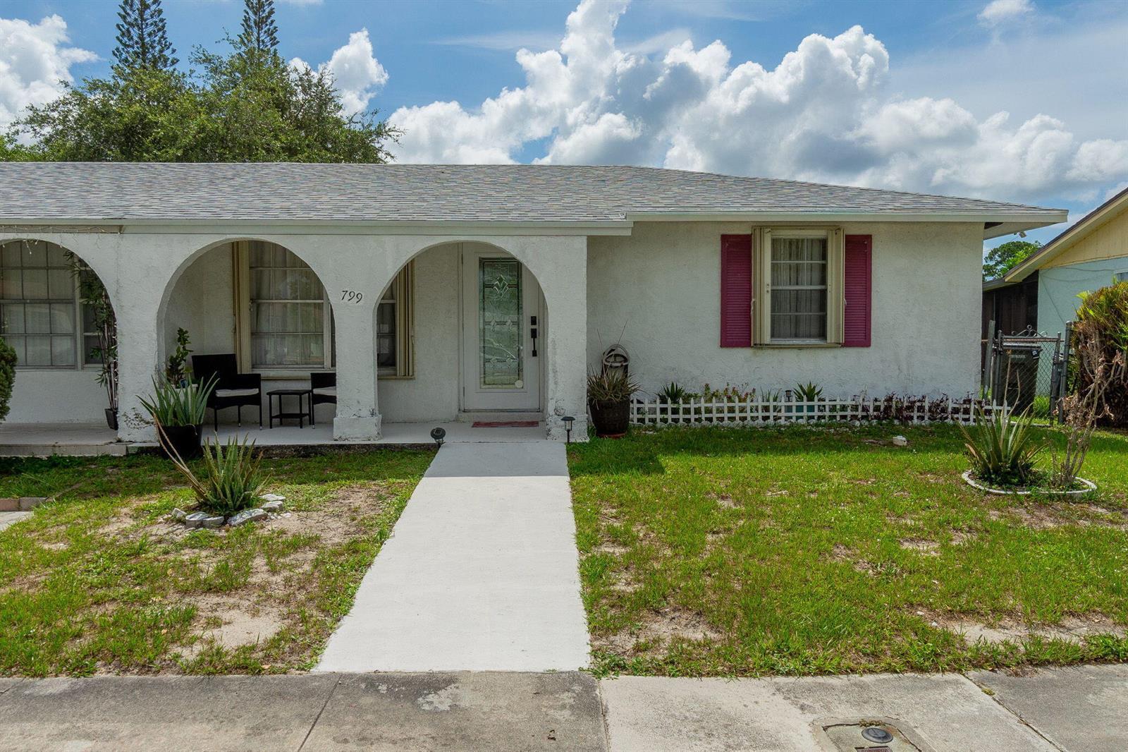 799 Ilene Road E, West Palm Beach FL 33415
