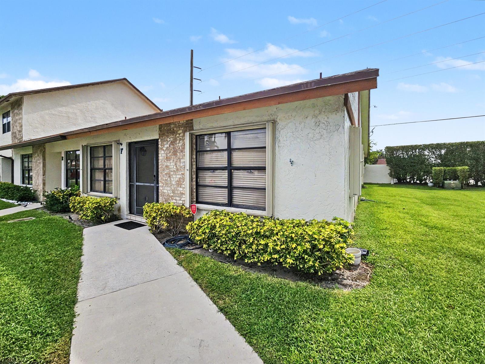 1160 Parkside Green Drive # F, FL 33415 photo 3