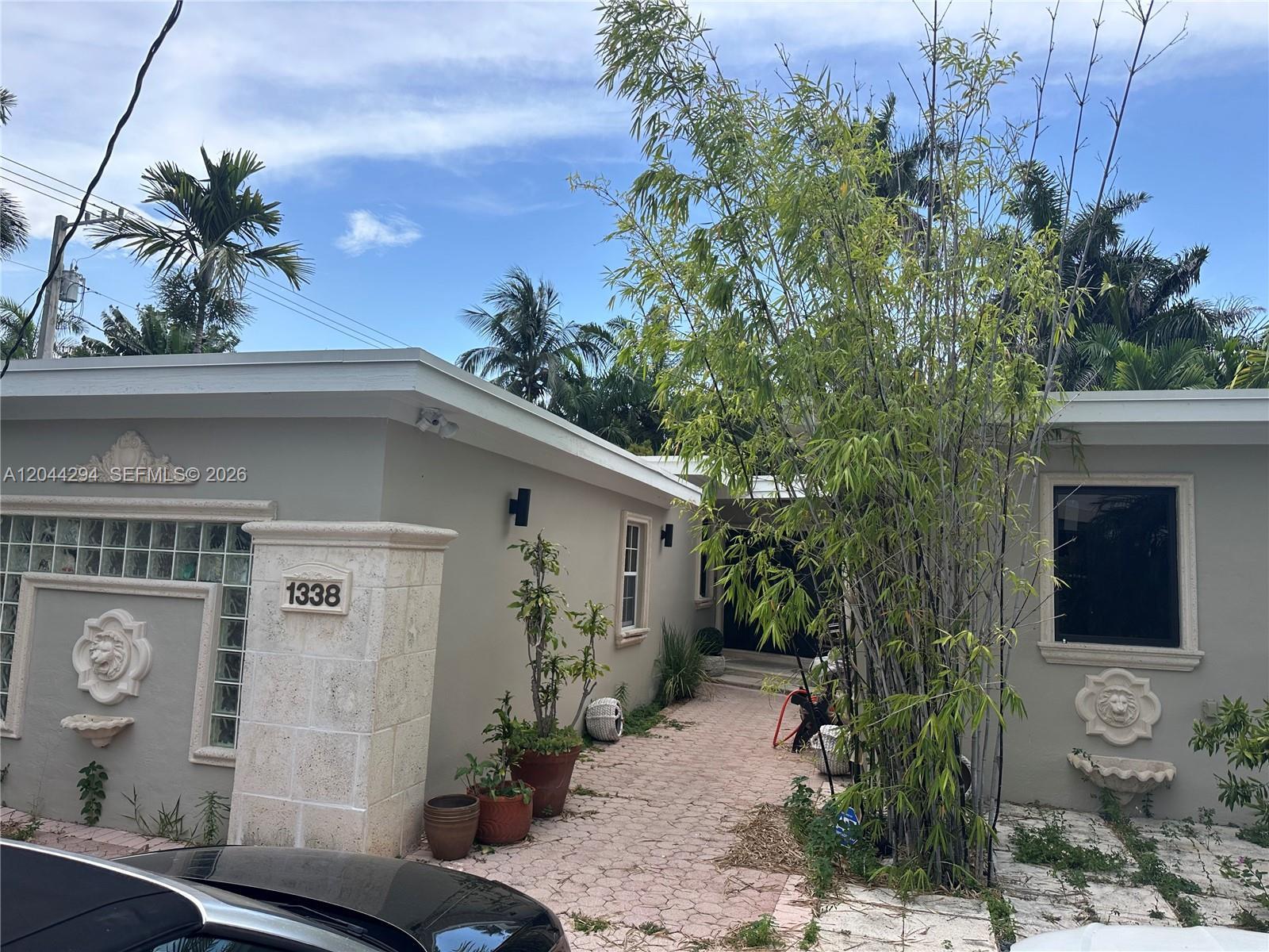1338 N Venetian Way, Miami FL 33139 photo 4