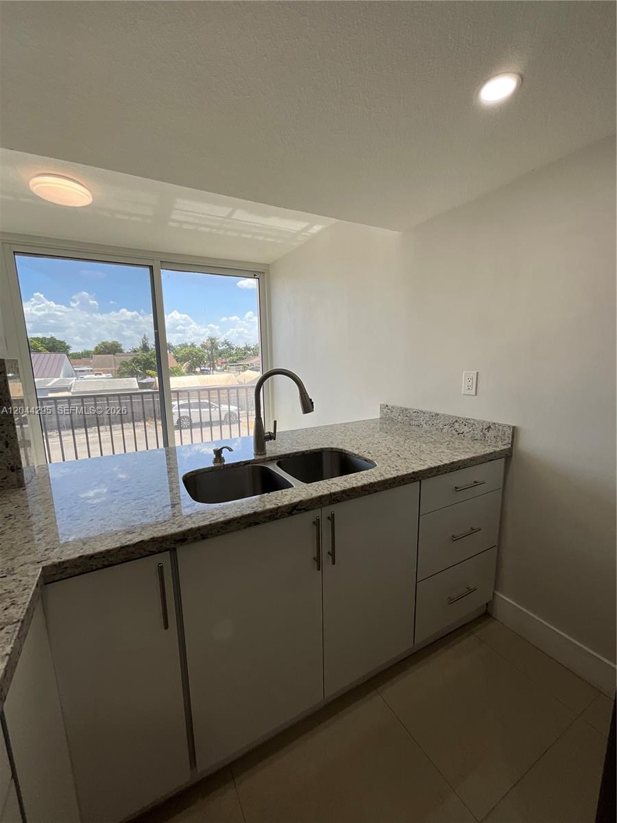 9441 SW 4th St # 214, Miami FL 33174 photo 4