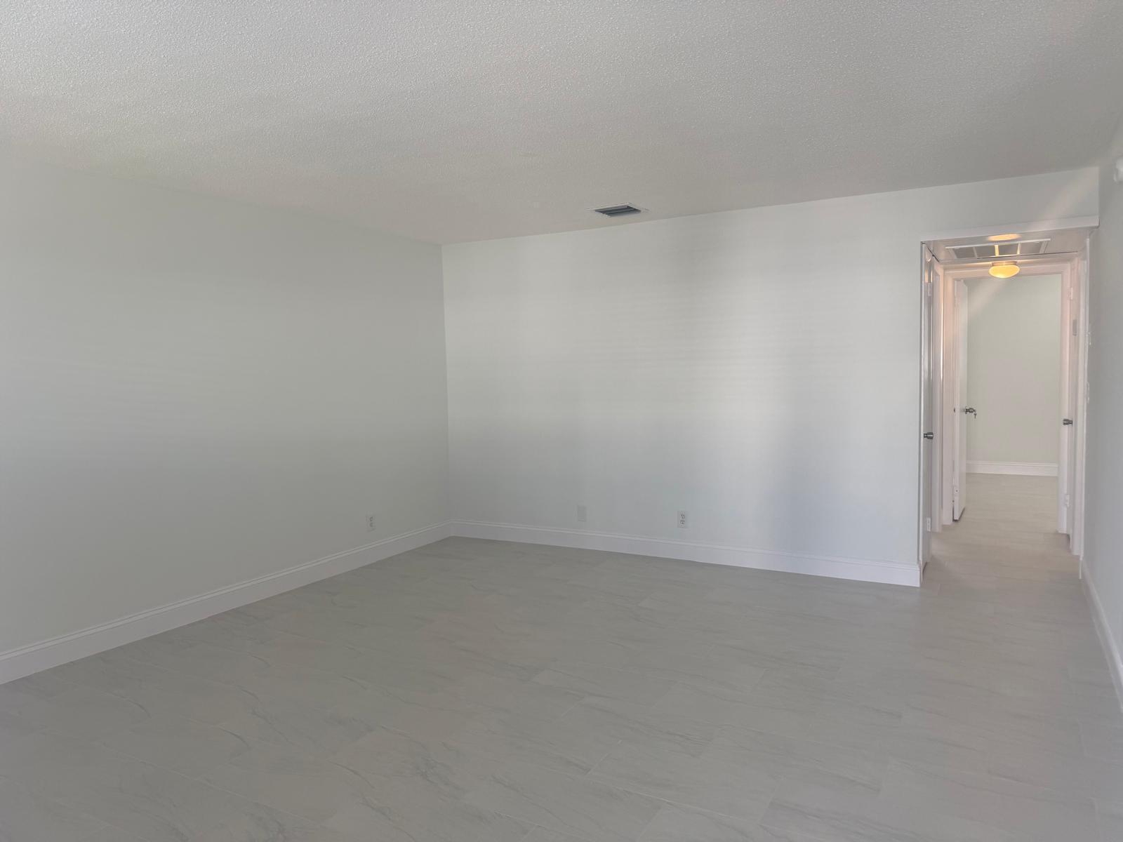 402 Lake Shore Drive # 202, West Palm Beach FL 33403 photo 3