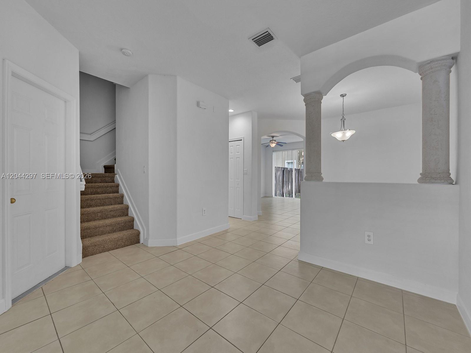 2482 SE 15th Ct, Homestead FL 33035 photo 4