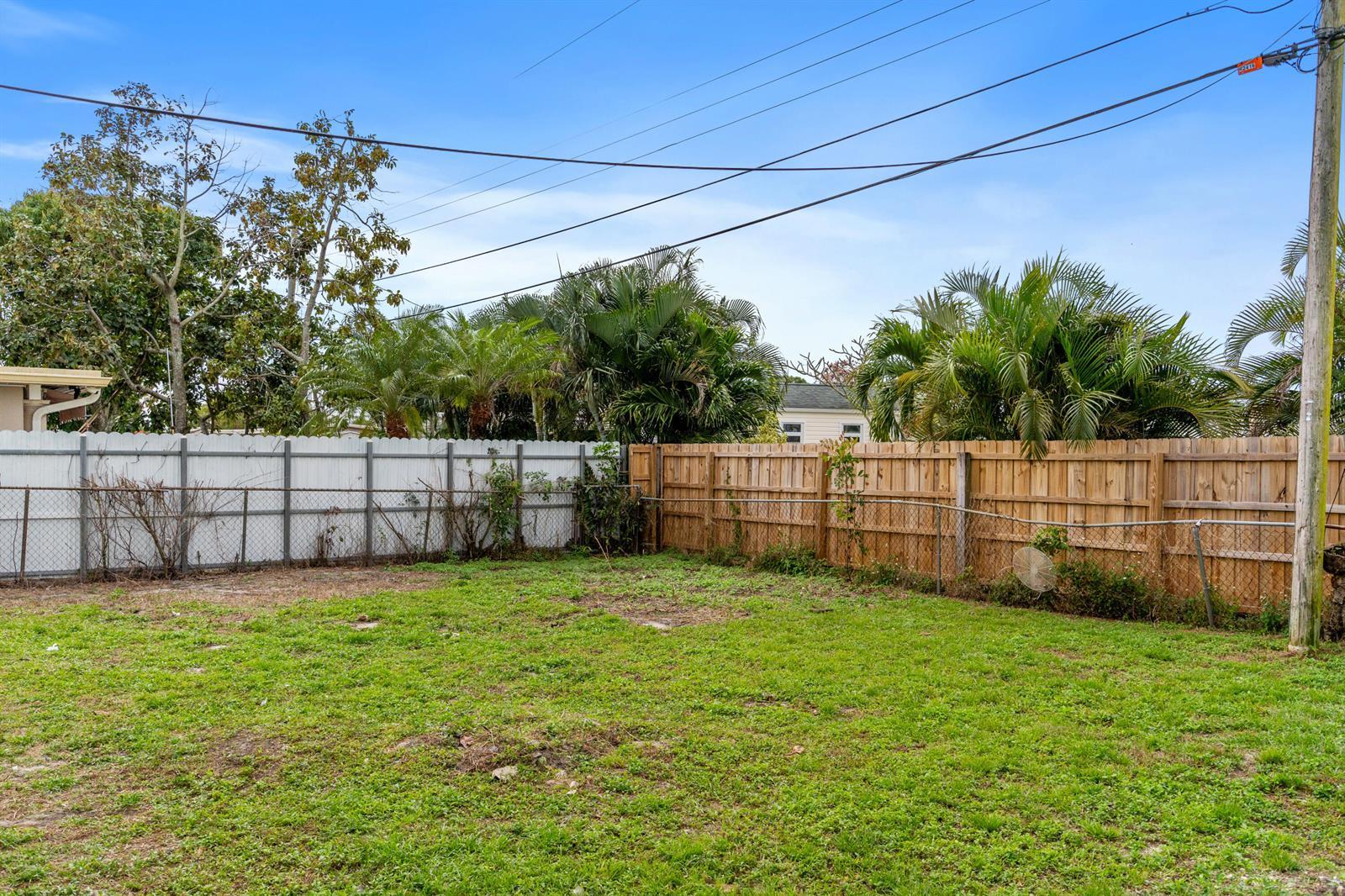 2415 Lewis Road, West Palm Beach FL 33415 photo 5