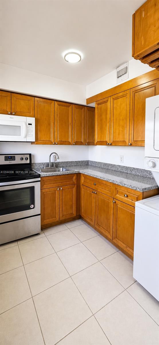 383 E 4th Ave # 8, Hialeah FL 33010 photo 2