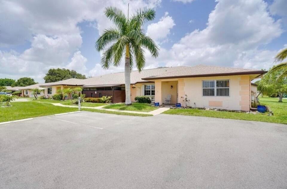 524 Ponderosa Drive # 33e, Fort Pierce FL 34982 photo 3