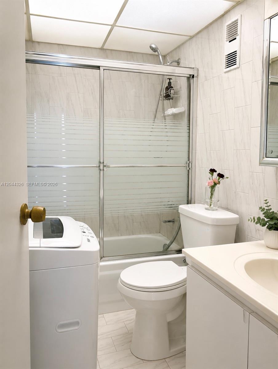 1825 W 44th Pl # 806, Hialeah FL 33012 photo 5