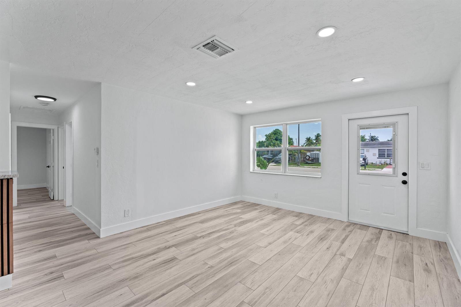 2029 Ardmore Road, West Palm Beach FL 33409 photo 5