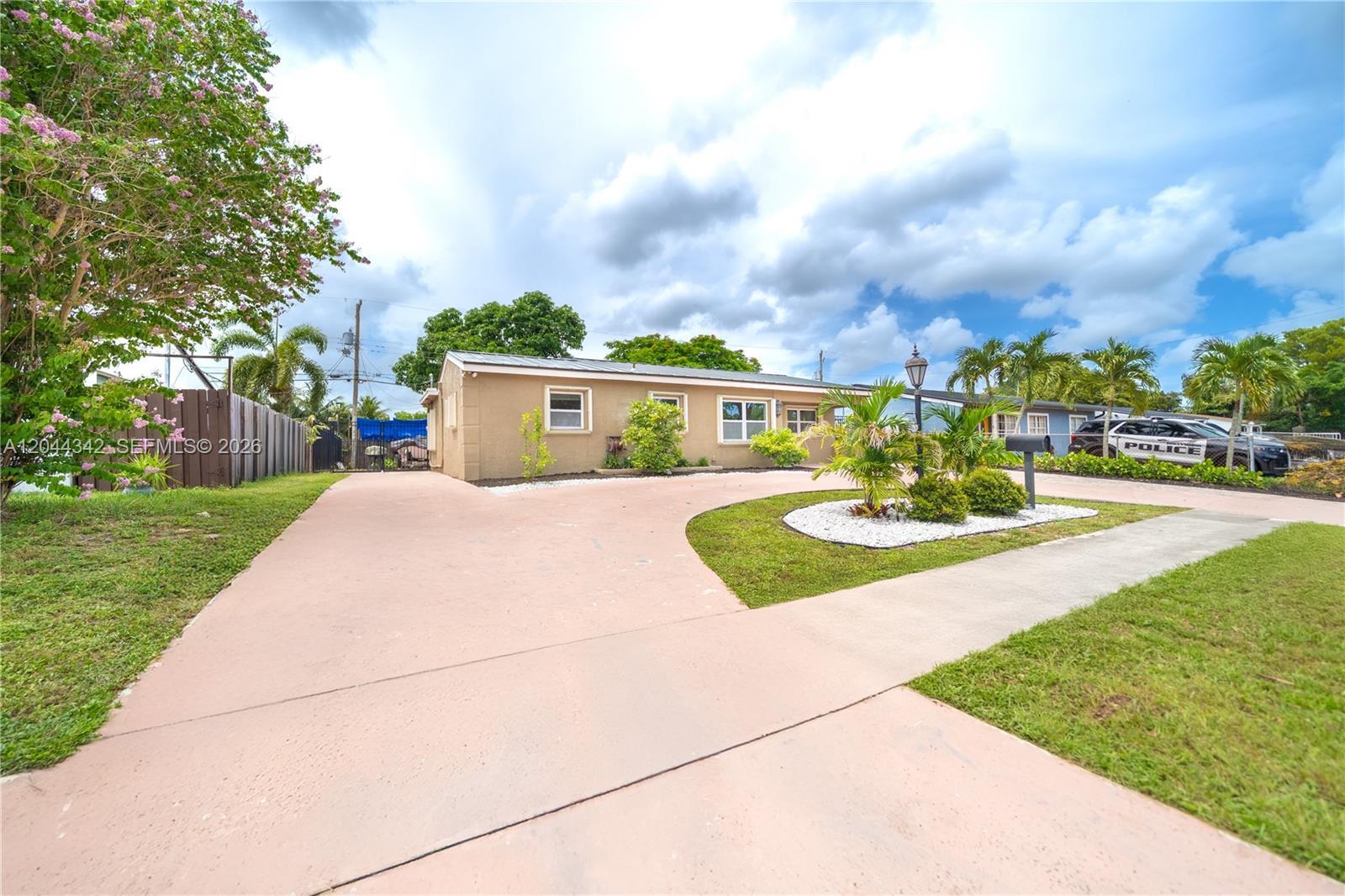 7101 Hope St, Hollywood FL 33024 photo 3