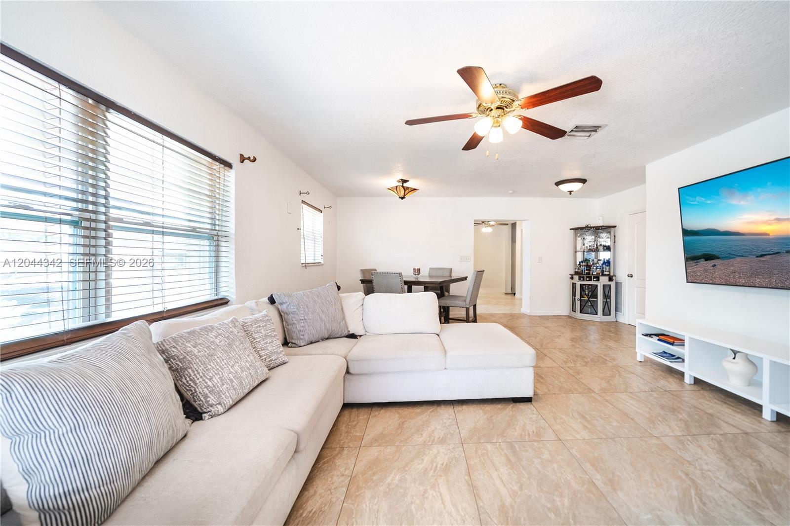 7101 Hope St, Hollywood FL 33024 photo 5