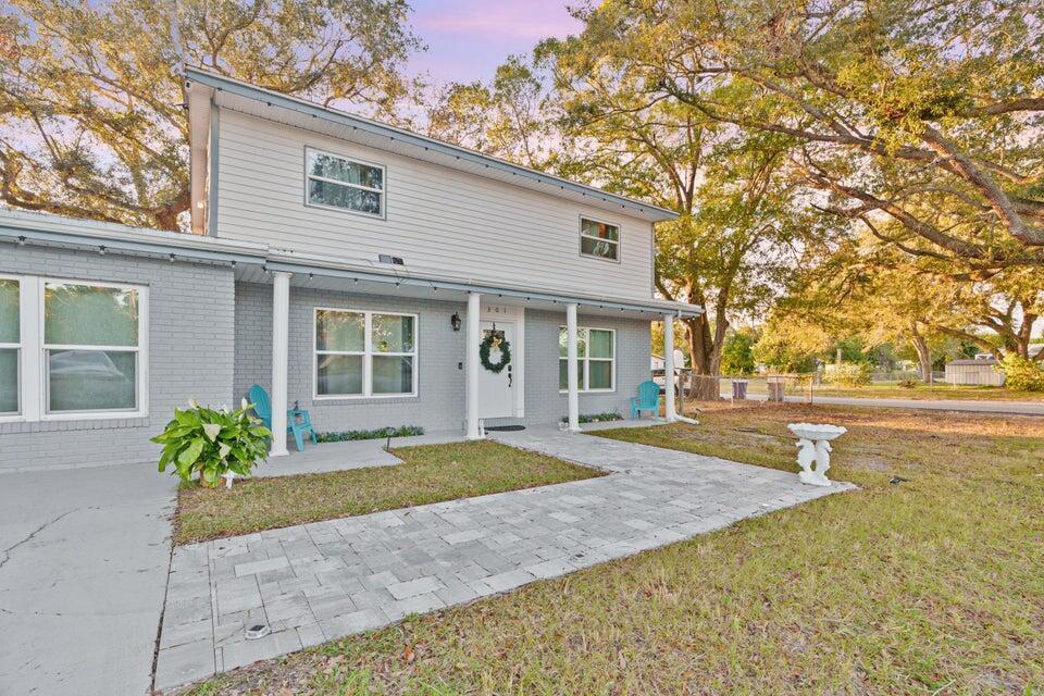 301 20th Avenue SW, Vero Beach FL 32962