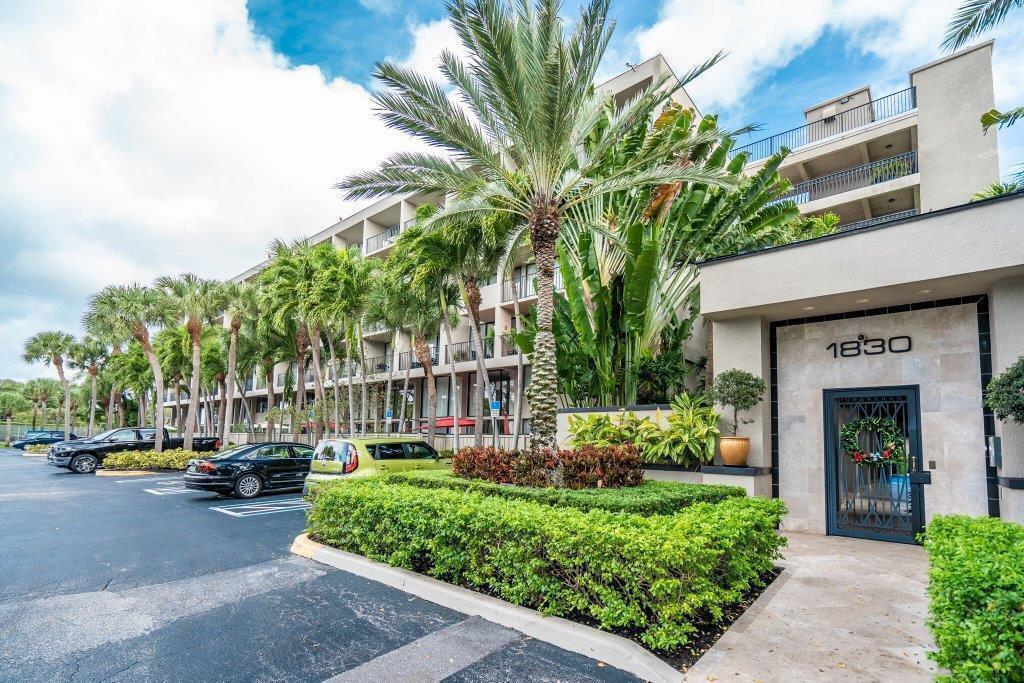 1830 Embassy Drive # 411, West Palm Beach FL 33401 photo 2