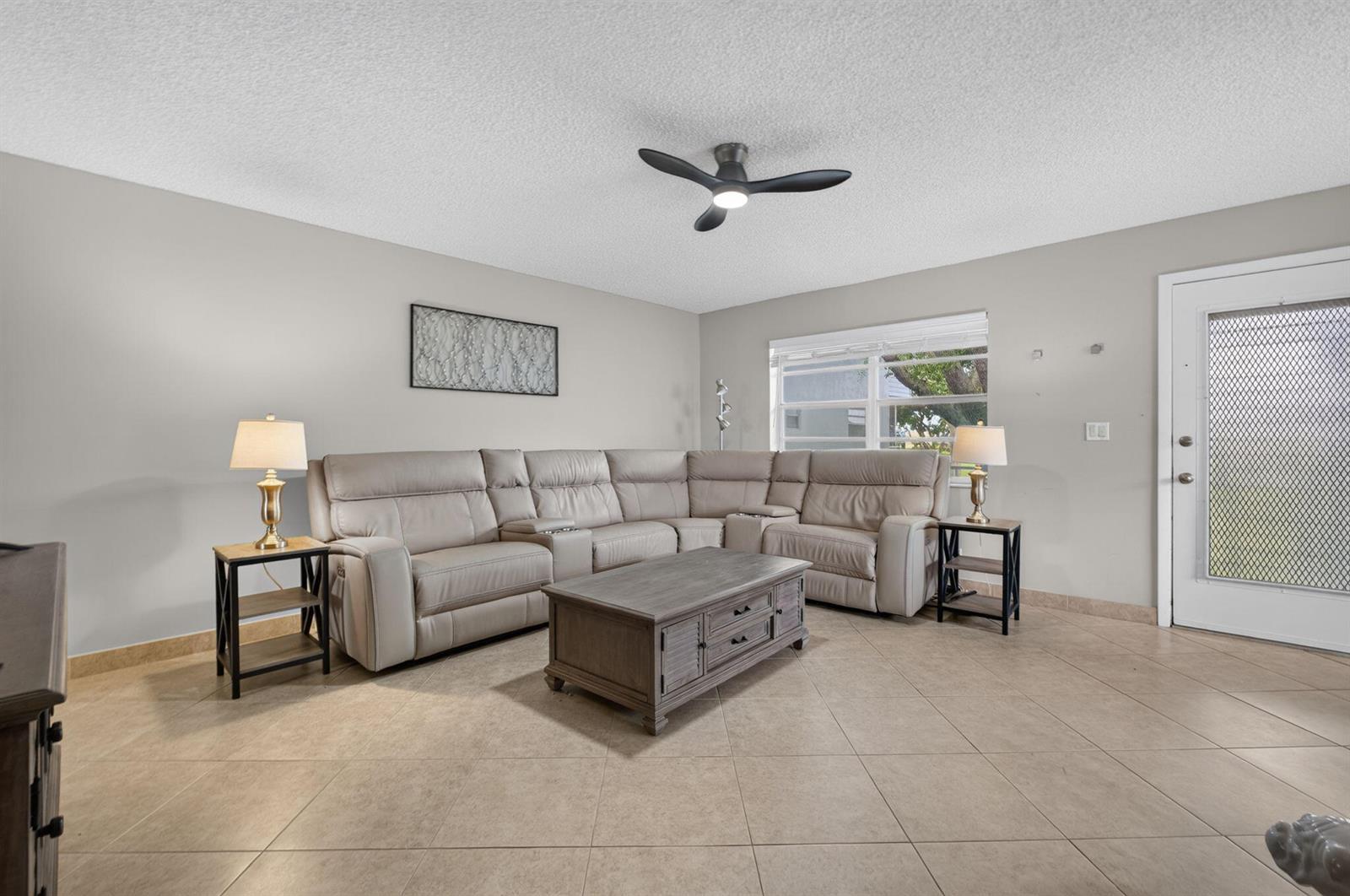 942 Normandy T Trail # 942, Delray Beach FL 33484 photo 2