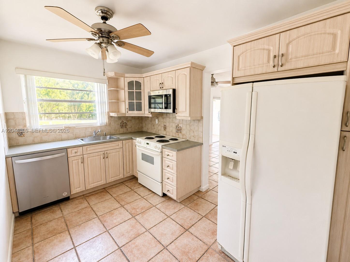 7705 SW 86th St # 213, Miami FL 33143 photo 3