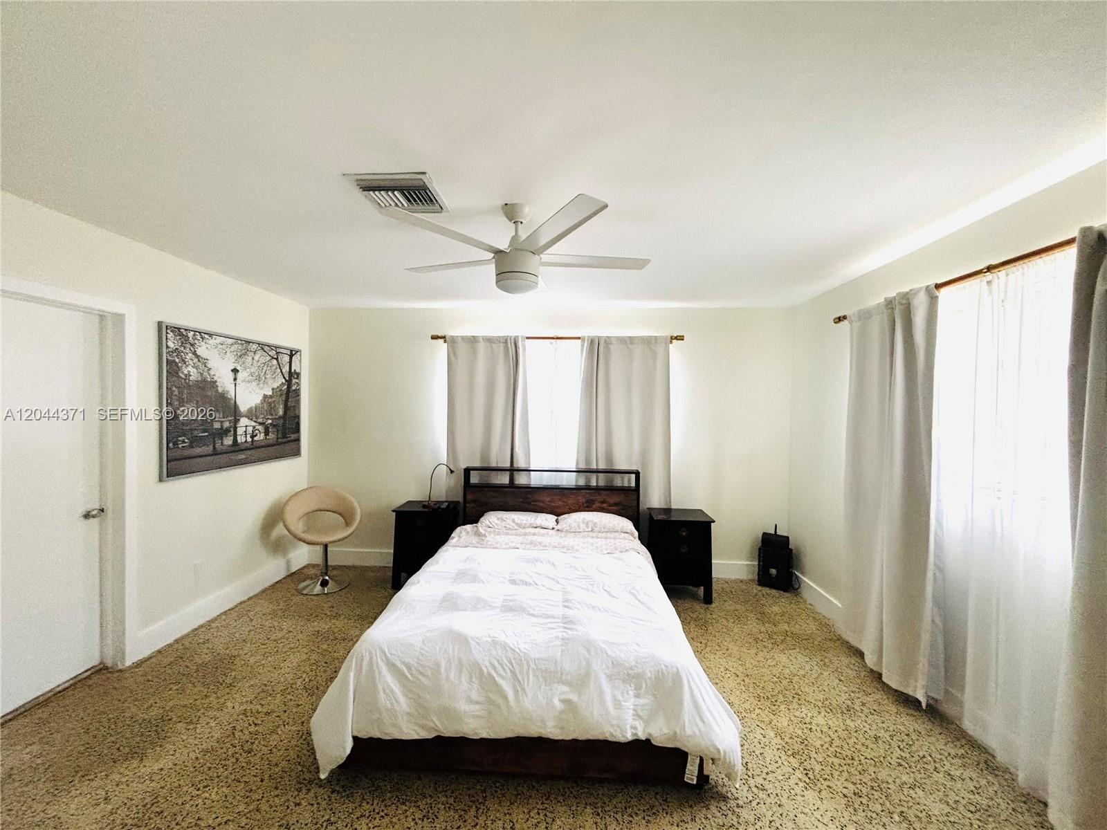 North Miami Beach, FL 33162