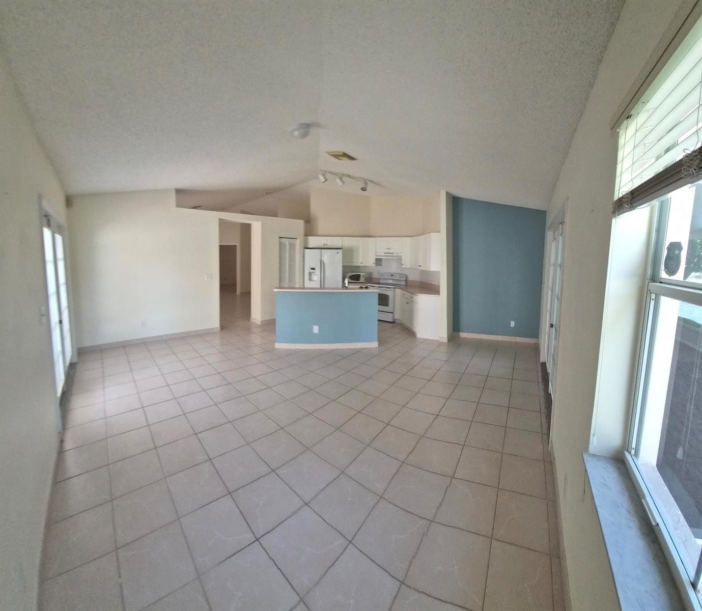 7306 NW 1st Manor NW, Plantation FL 33317 photo 4