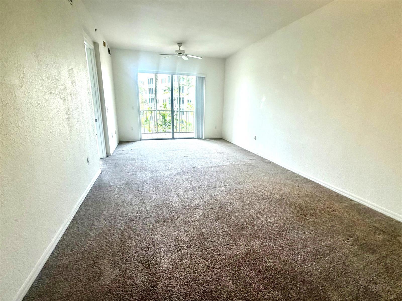 3600 Oaks Clubhouse Drive # 309, Pompano Beach FL 33069 photo 5