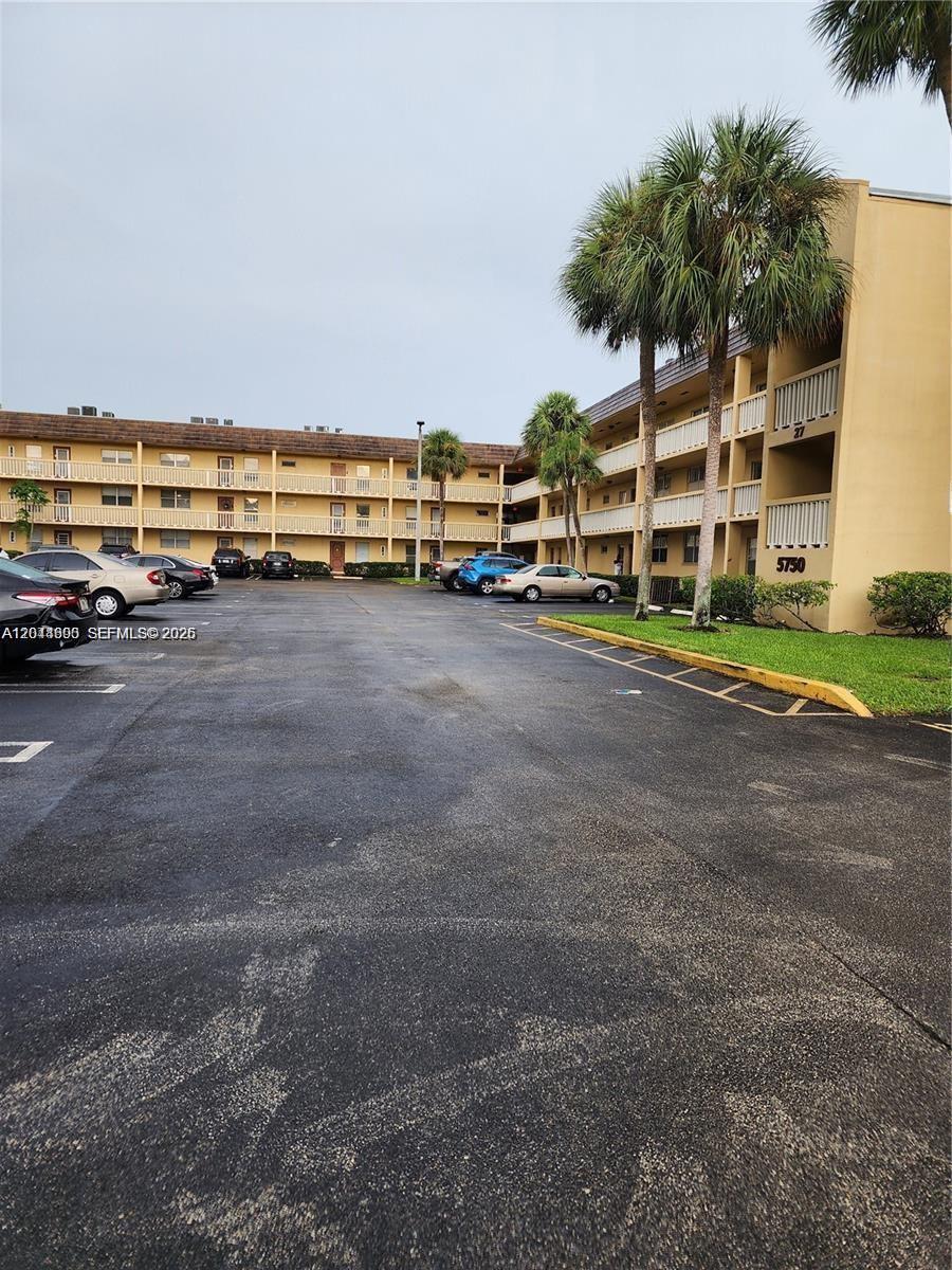 5750 NW 64th Ave # 303, Tamarac FL 33319 photo 2