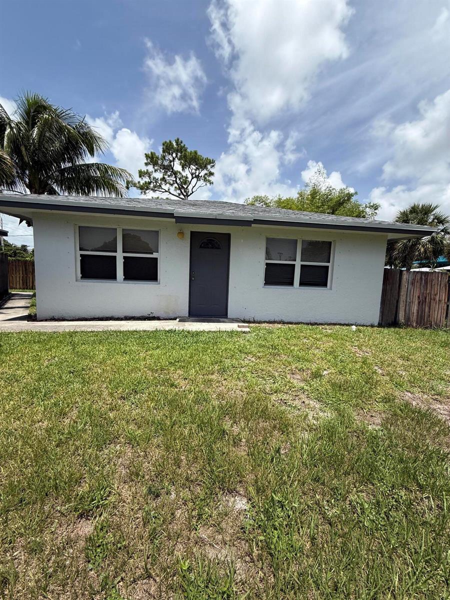 3961 Park Lane # B, Palm Springs FL 33406