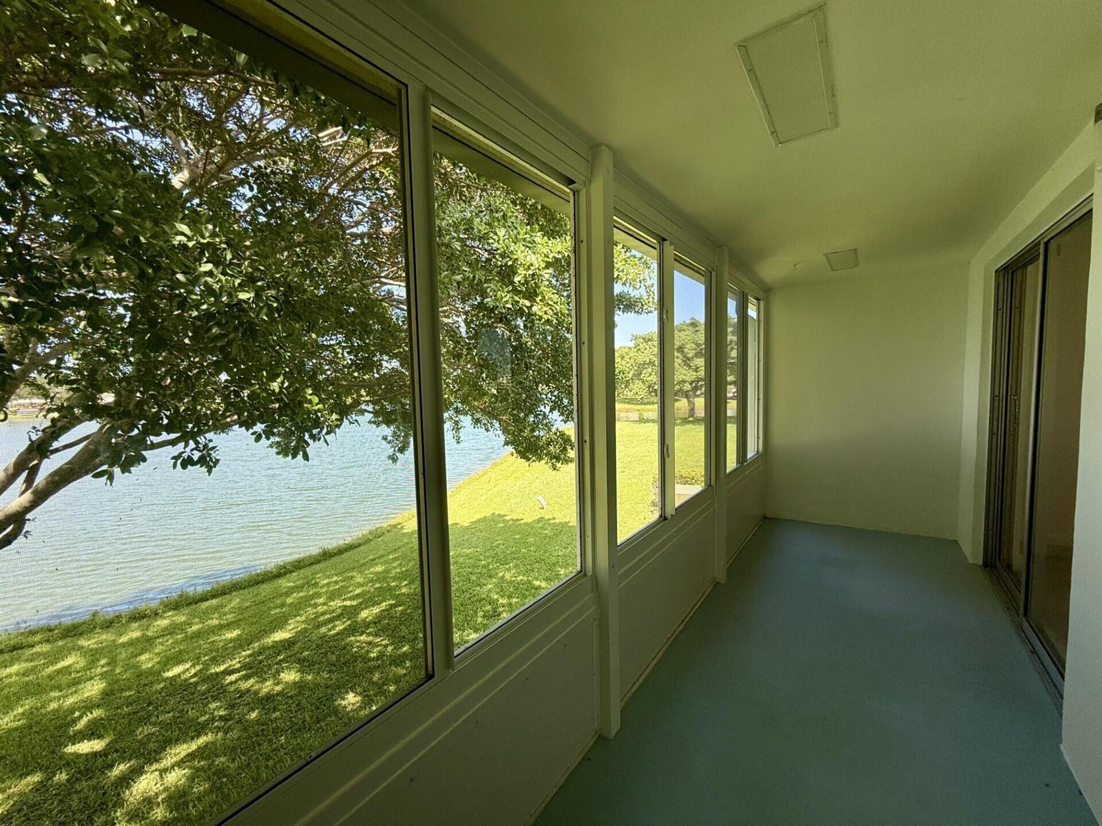 22 Somerset A # 22, West Palm Beach FL 33417 photo 2