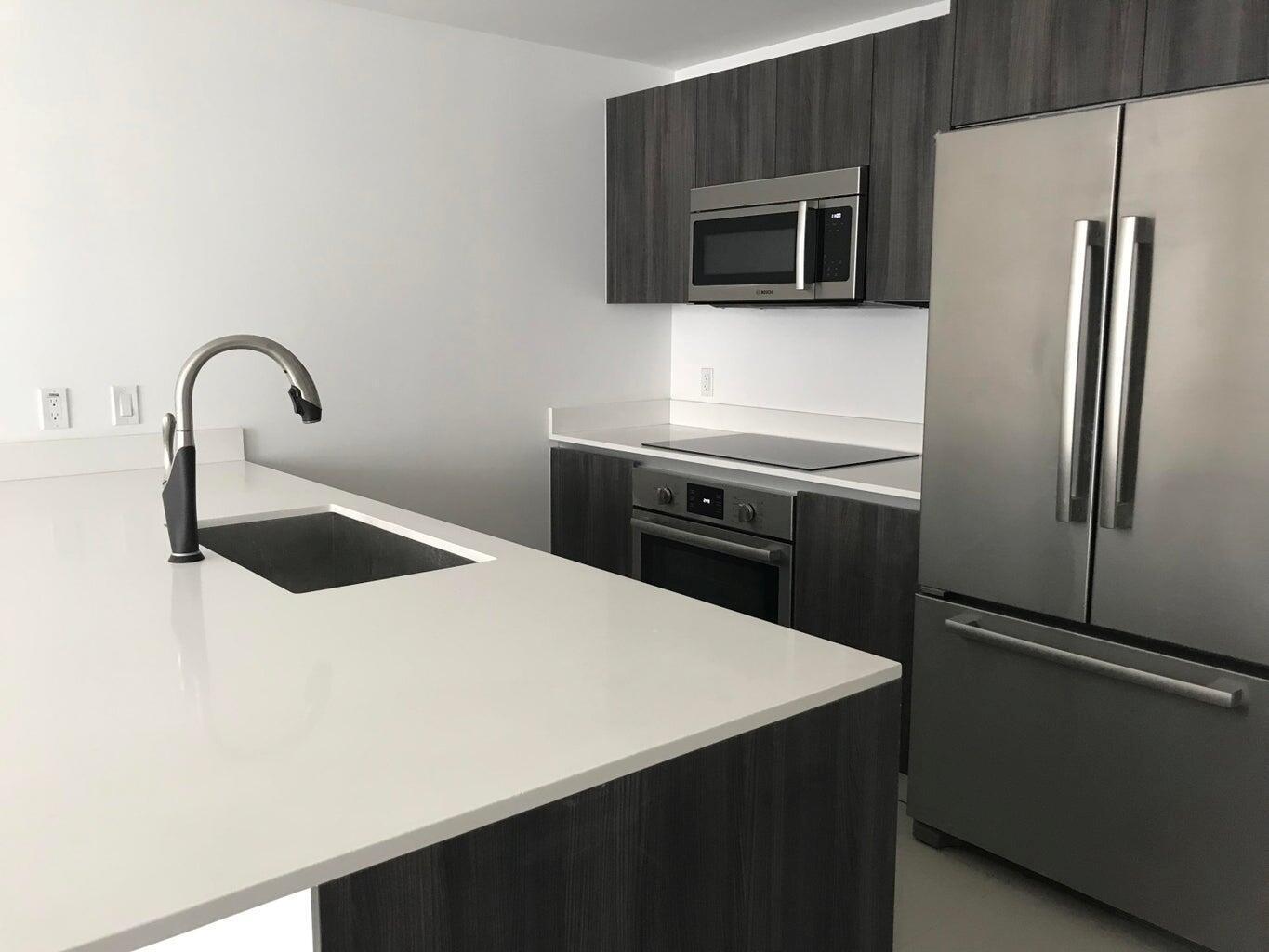 488 NE 18th Street # 807, Miami FL 33132 photo 3