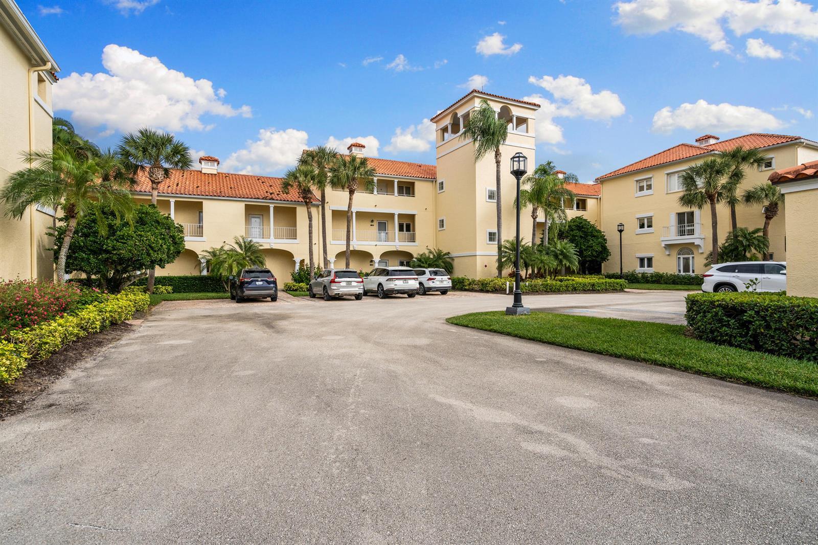 5040 Harmony Circle # 102, Vero Beach FL 32967 photo 2