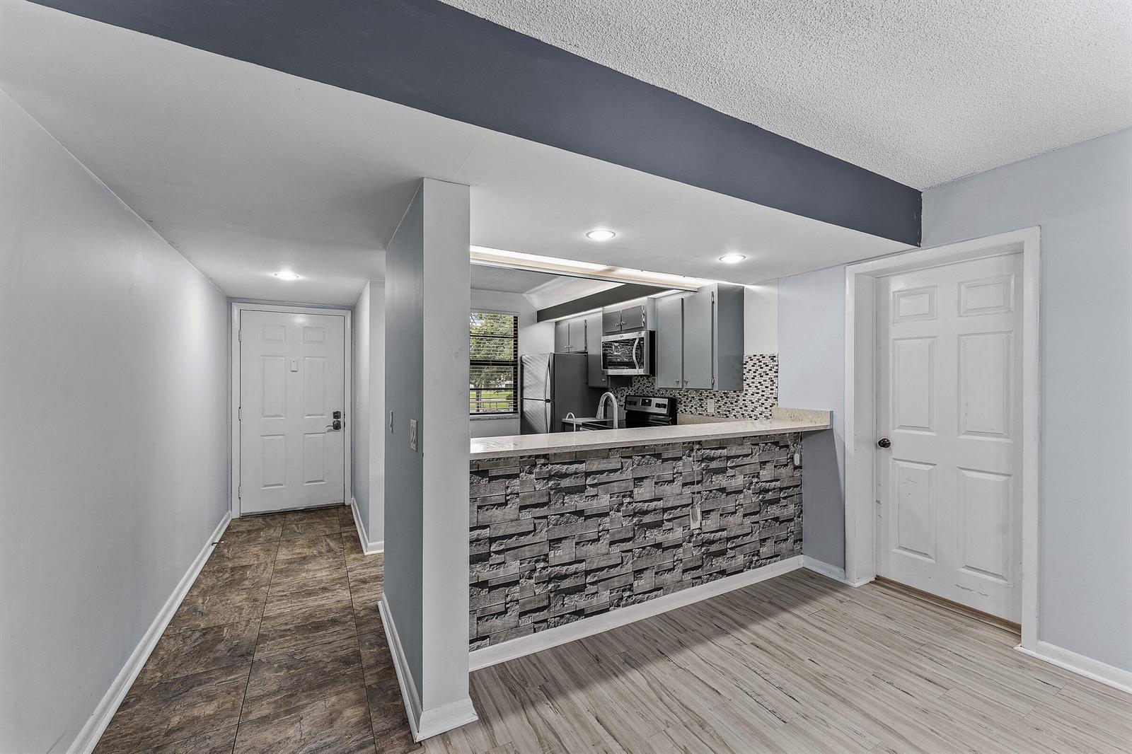 6097 Balboa Circle # 202, Boca Raton FL 33433 photo 3