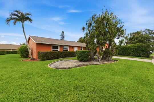 397 La Mancha Avenue, Royal Palm Beach FL 33411 photo 5