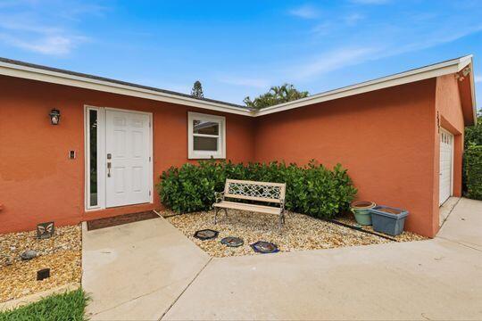 397 La Mancha Avenue, Royal Palm Beach FL 33411 photo 4