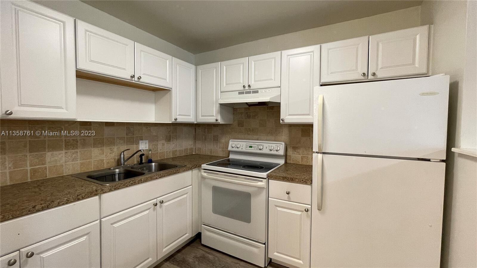 2878 Donnelly Drive # 204, Atlantis FL 33462 photo 5