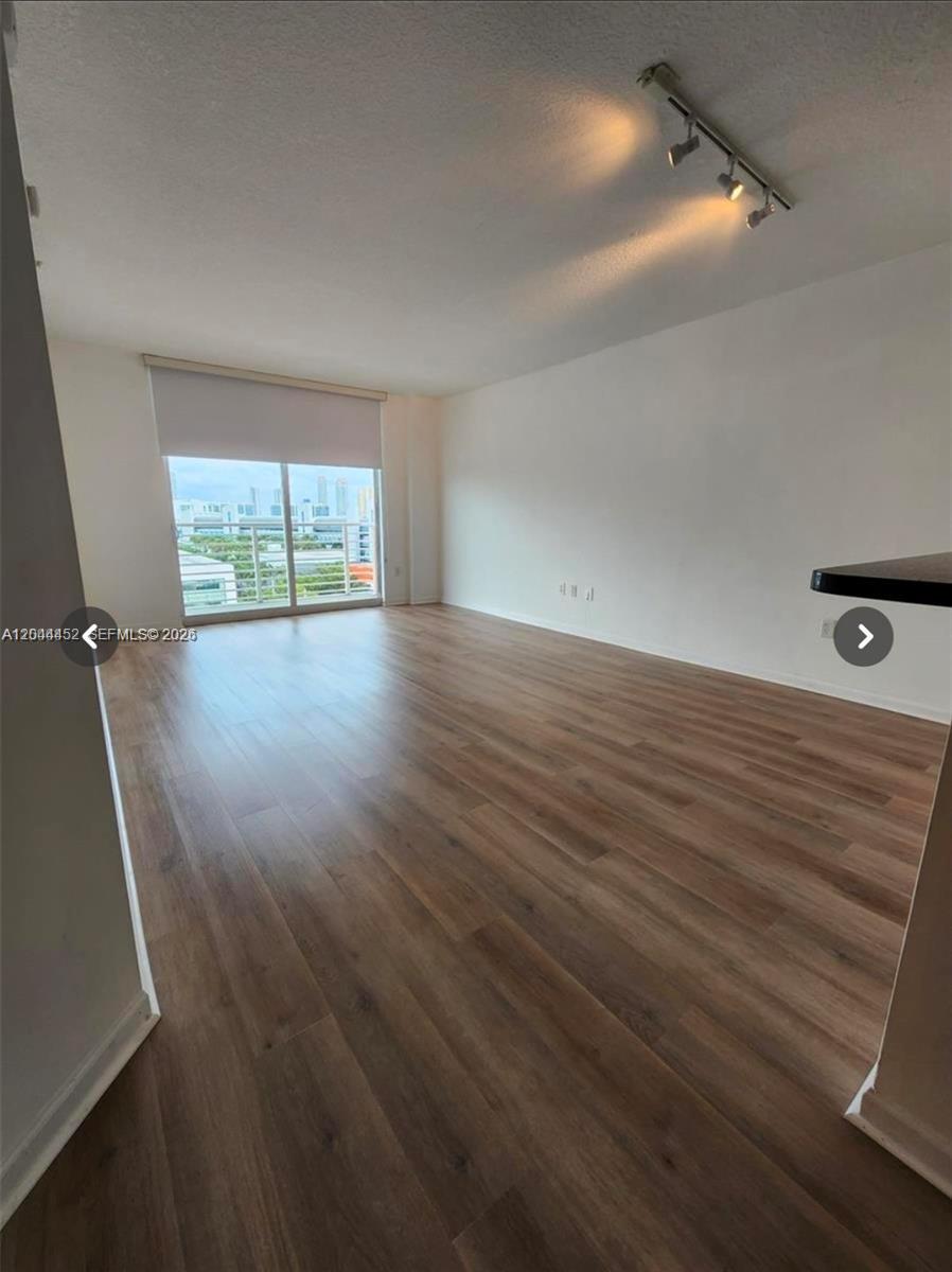 18800 NE 29th Ave # 1007, Aventura FL 33180 photo 3