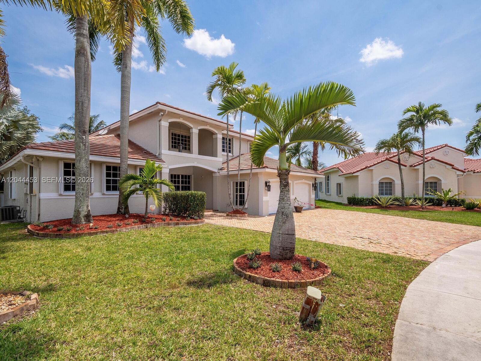 351 SW 184th Ter, Pembroke Pines FL 33029 photo 3