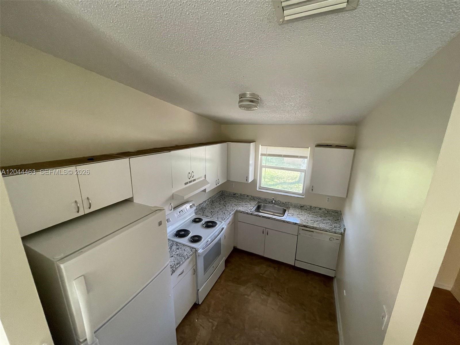 6031 SW 36th Ct REAR, Davie FL 33314 photo 2