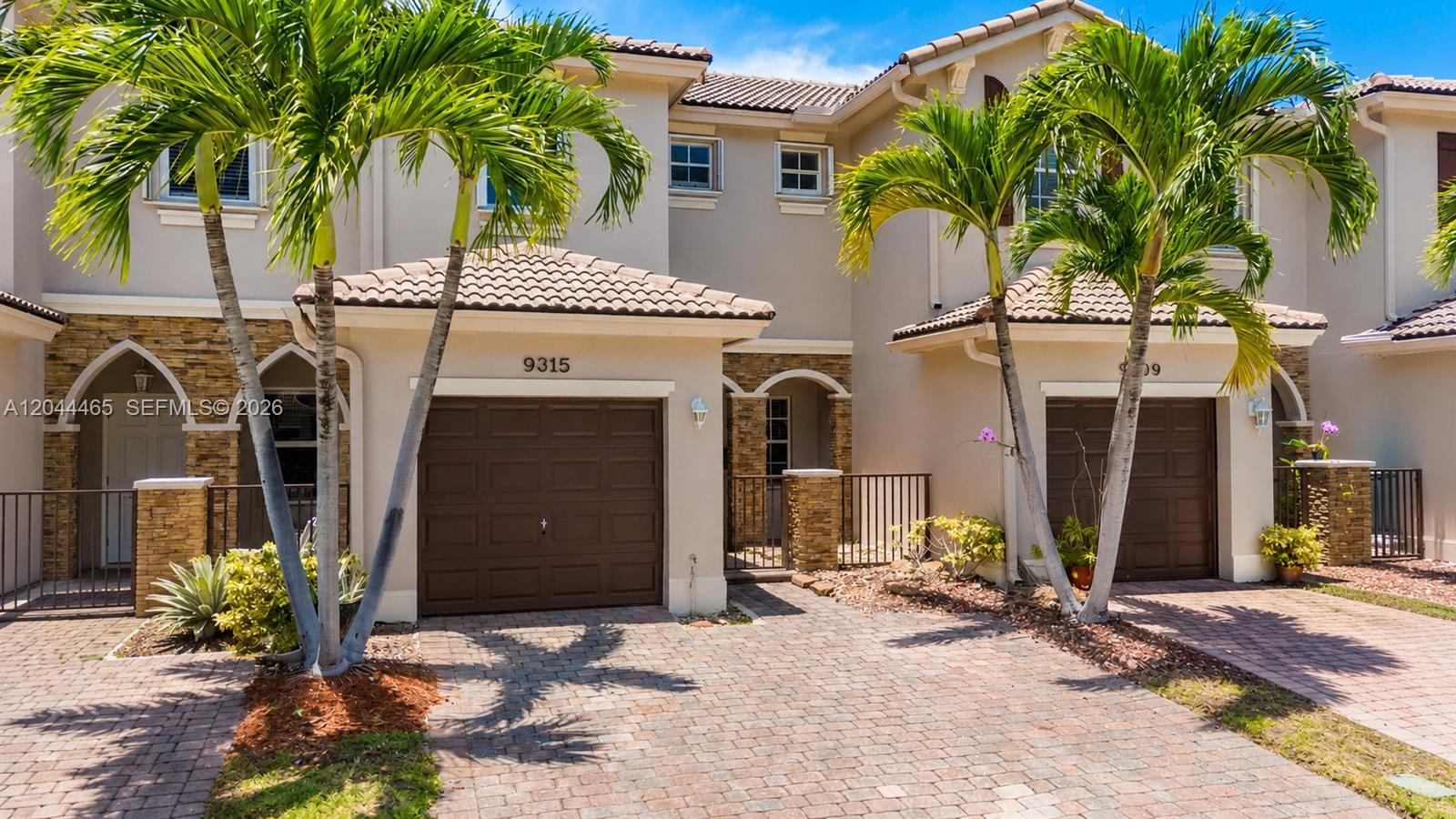 9315 SW 221st St, Cutler Bay FL 33190