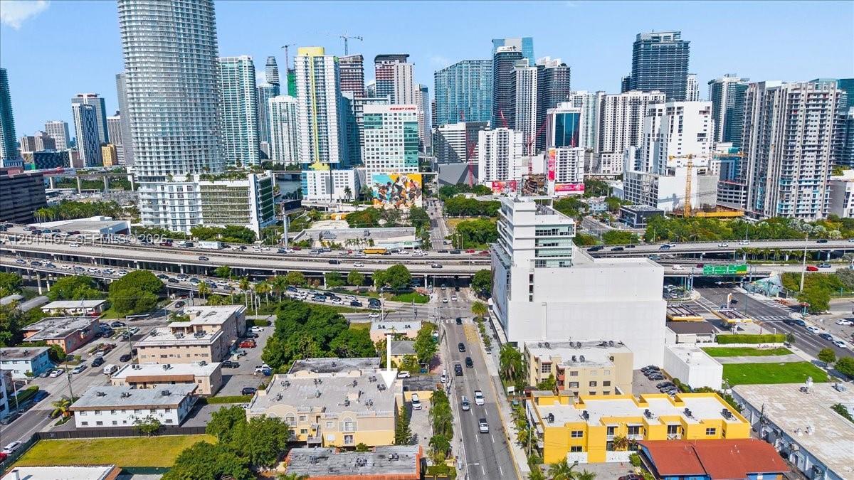 437 SW 7th St # 201, Miami FL 33130 photo 2