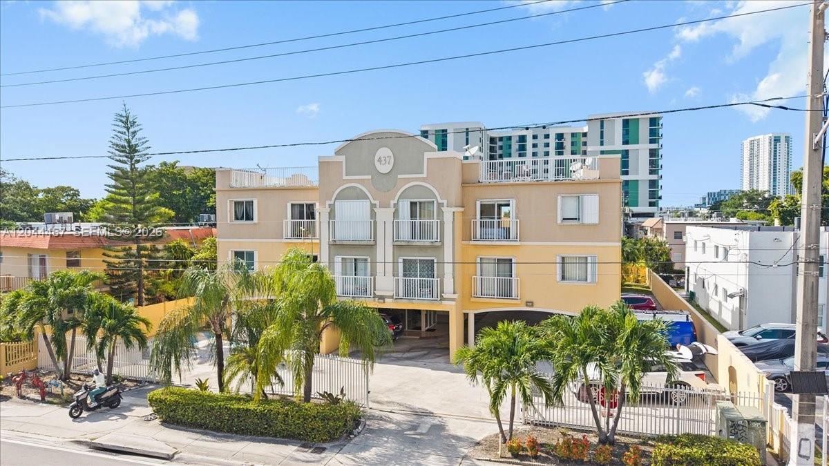 437 SW 7th St # 201, Miami FL 33130 photo 3