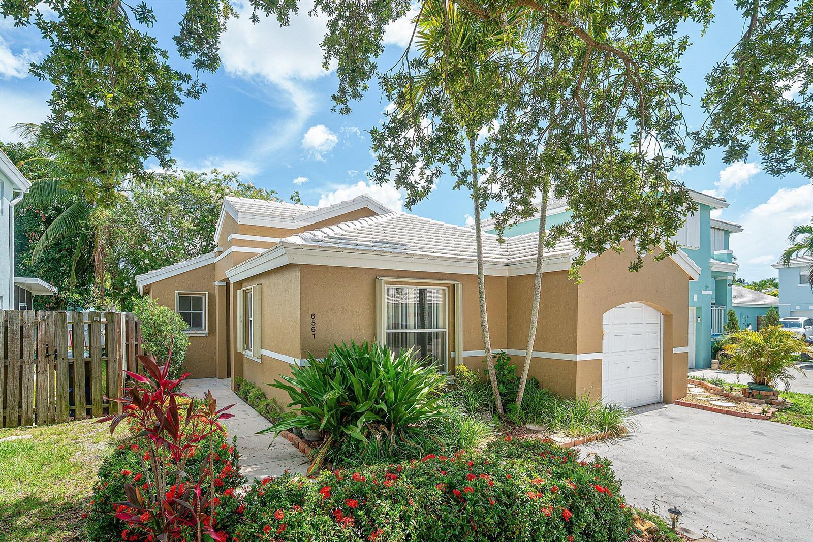 6561 Fern Street, Margate FL 33063 photo 2