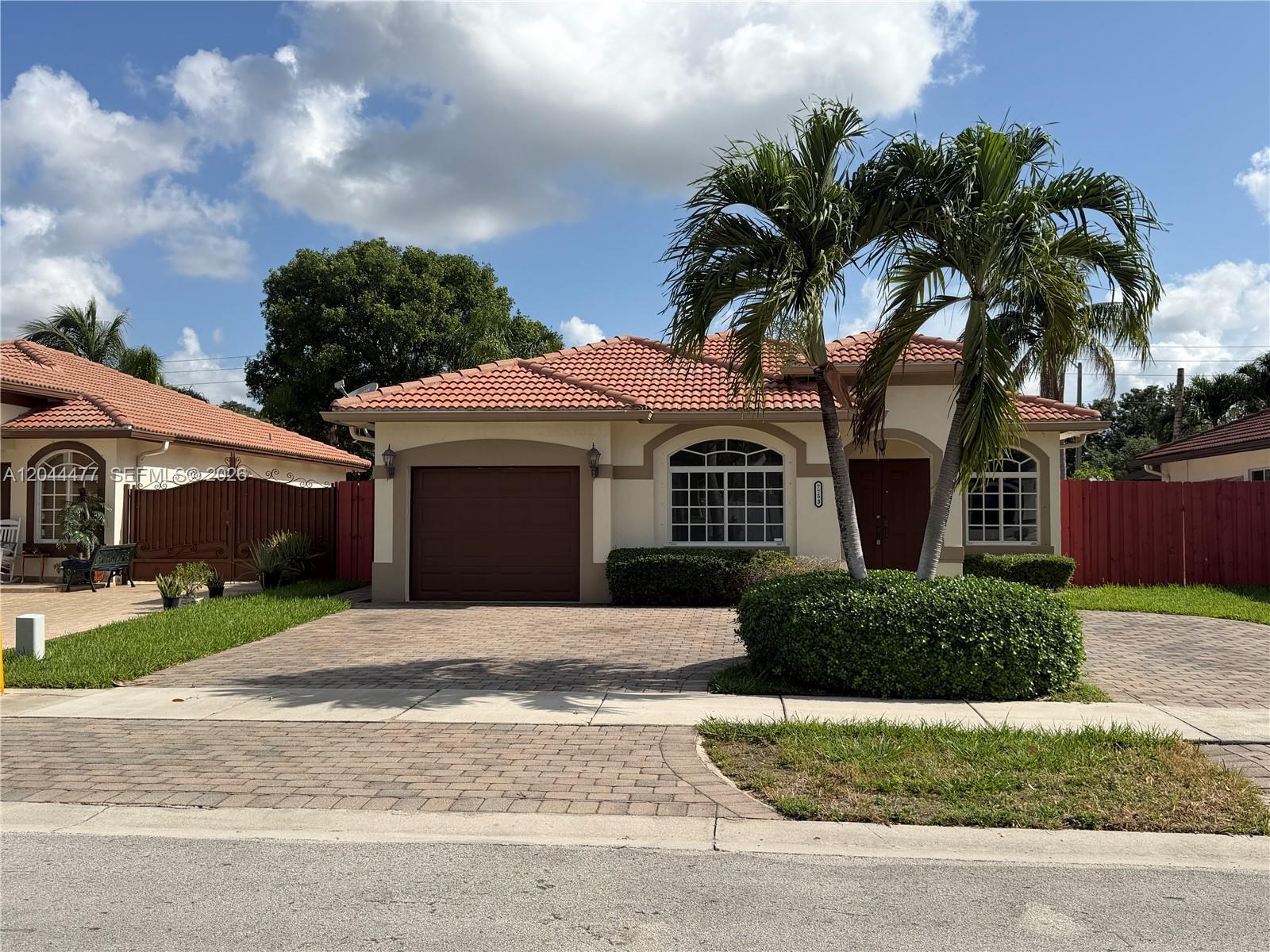 7753 NW 201st Ter, Hialeah FL 33015 photo 2