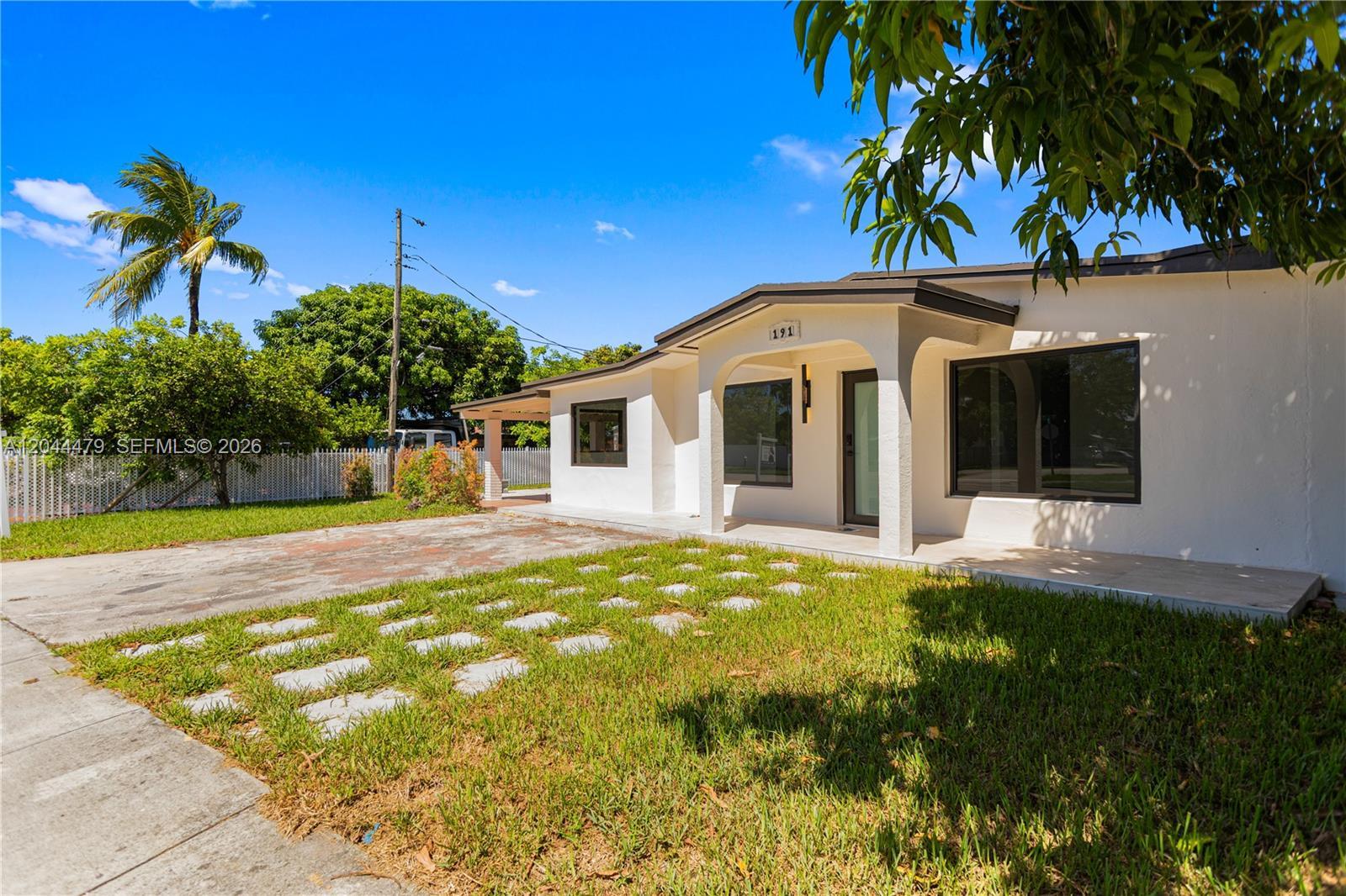 191 SE 6th Ave, Hialeah FL 33010 photo 2